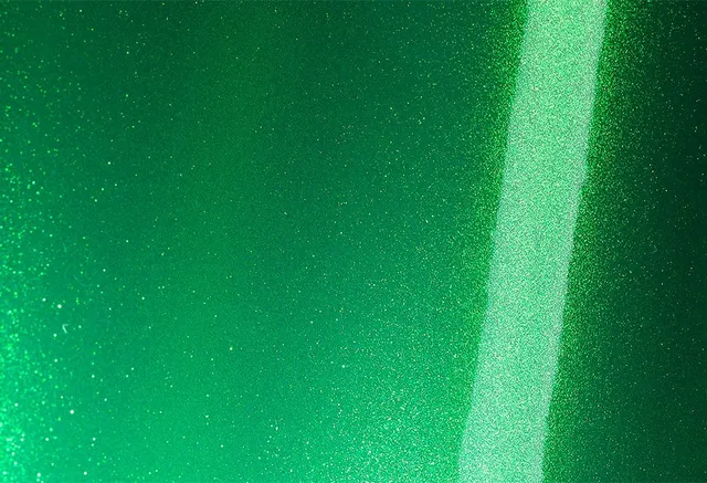 Texture du film covering Avery Dennison Gloss Metallic Radioactive Green — Specced